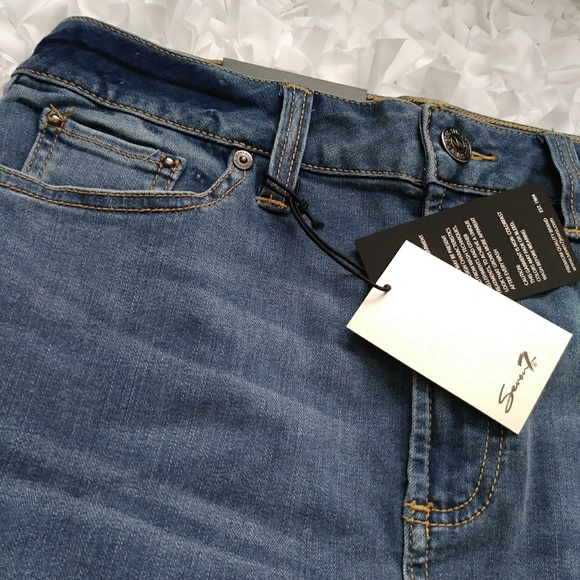 Seven 7 embroidered fashion skirt - Picture 3 of 6